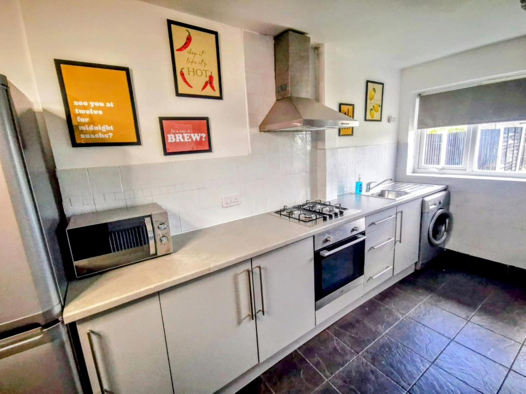 No 7 - Bright, Spacious 3 Bed Home With Parking & Wifi 海顿 外观 照片