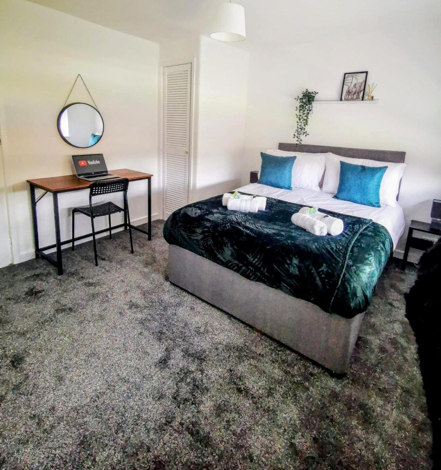 No 7 - Bright, Spacious 3 Bed Home With Parking & Wifi 海顿 外观 照片